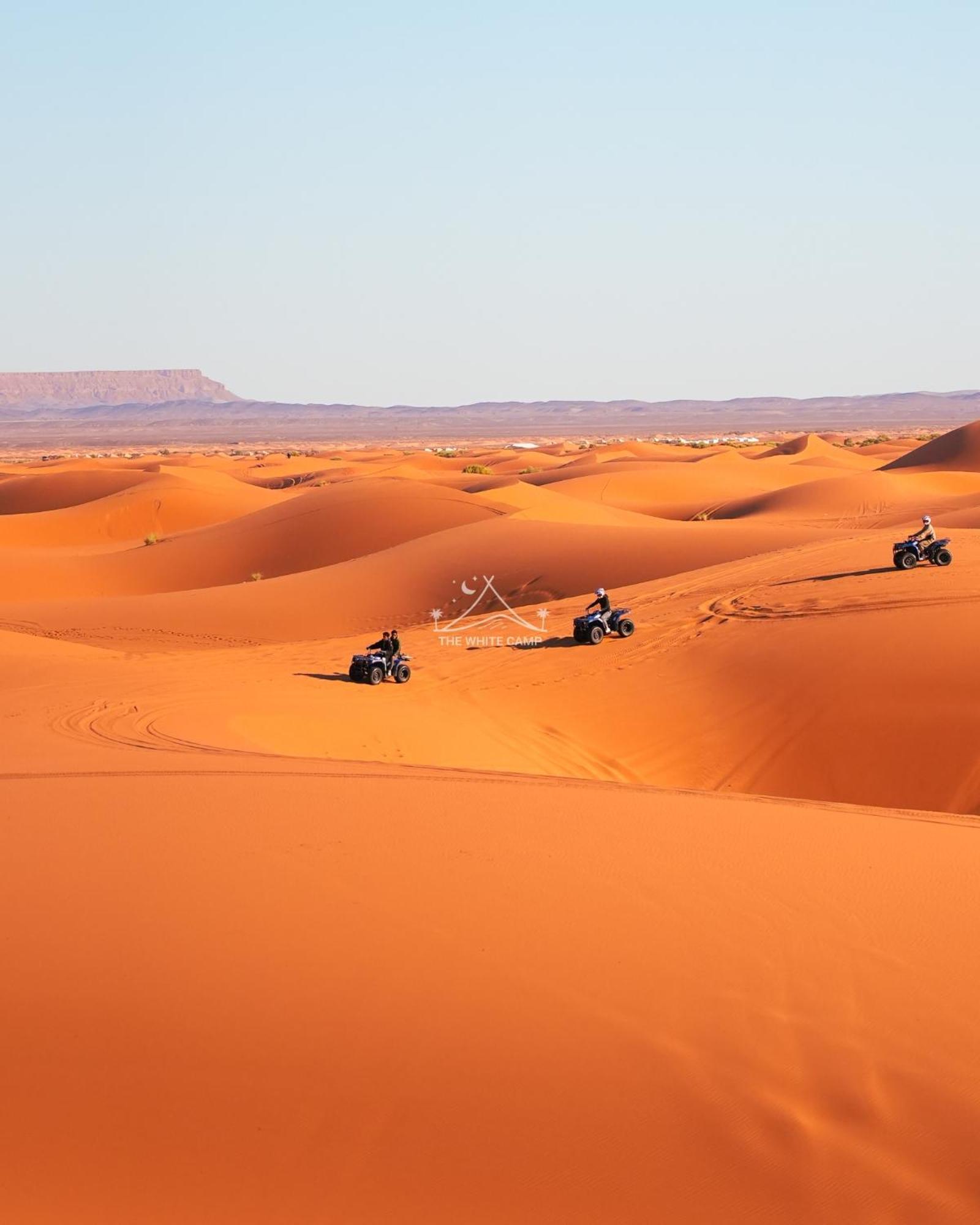 The White Camp - Your Merzouga Luxury Desert Camp & Erg Chebbi Dunes Camel Riding Exterior foto